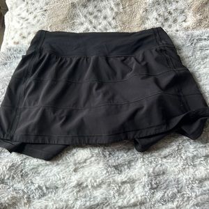 Lulu lemon skirt barely work size 0-2